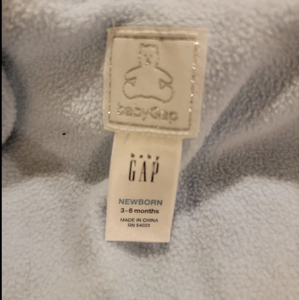 Baby Gap Adorable Gap fuzzy matching sweat suit baby bear jacket winter newborn